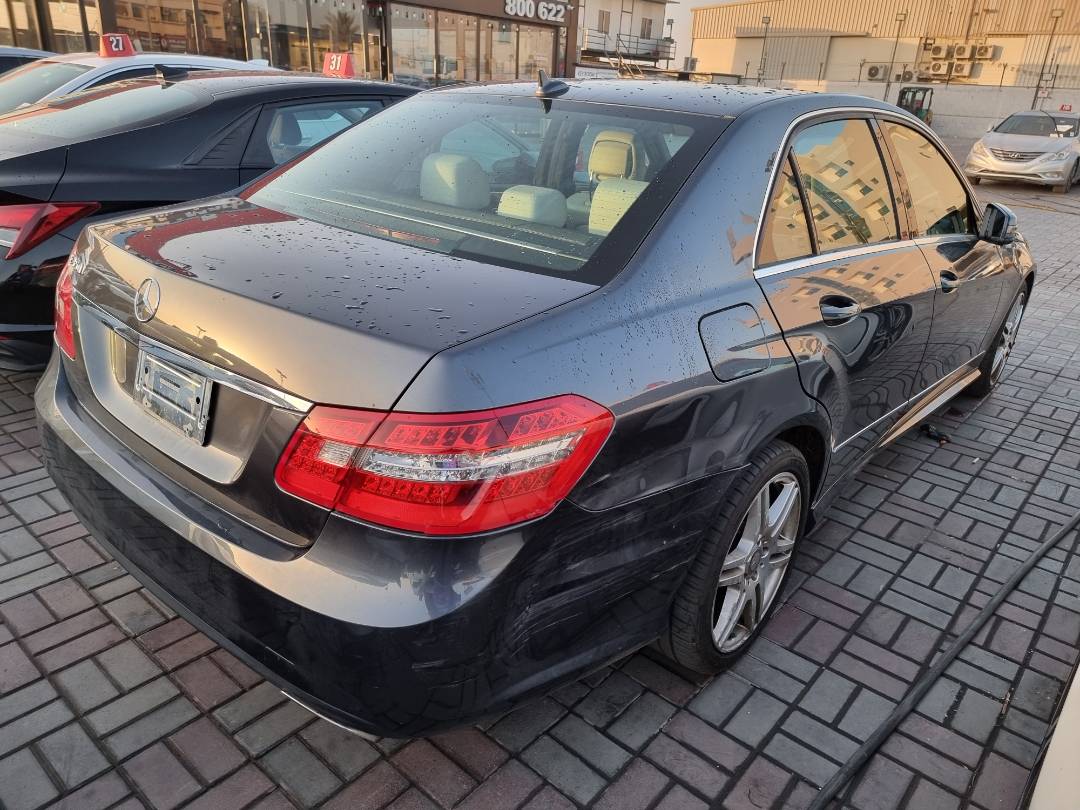 2010 MERCEDES BENZ E 350 — 177716 Miles — Lot 214587 — Ind. 12 - Marhaba Auctions Used Cars - Image 4