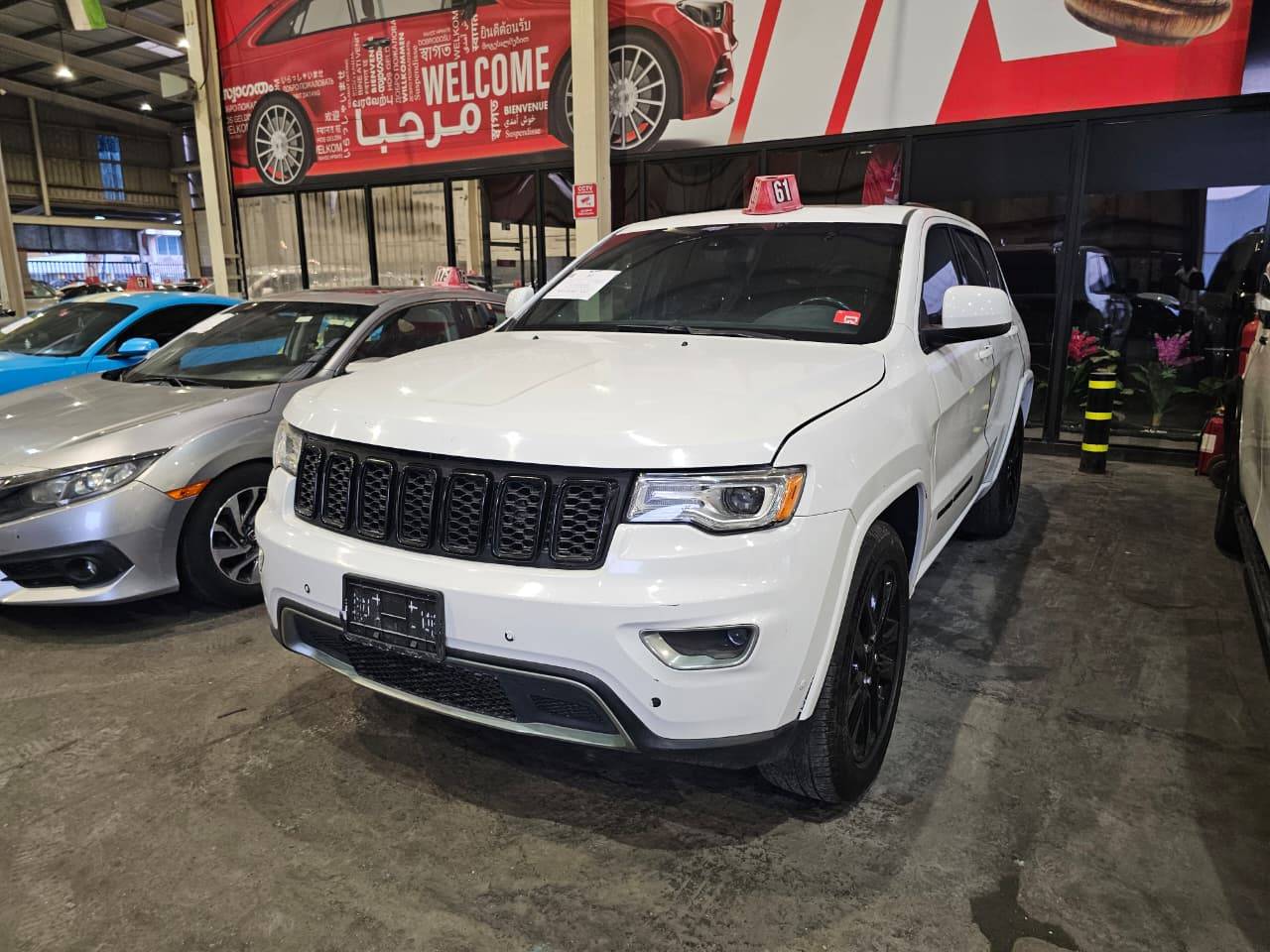 2019 JEEP GRAND CHEROKEE LAREDO — 95239 KM — Lot G2KC59760 — Main - Marhaba Auctions Used Cars - Image 3