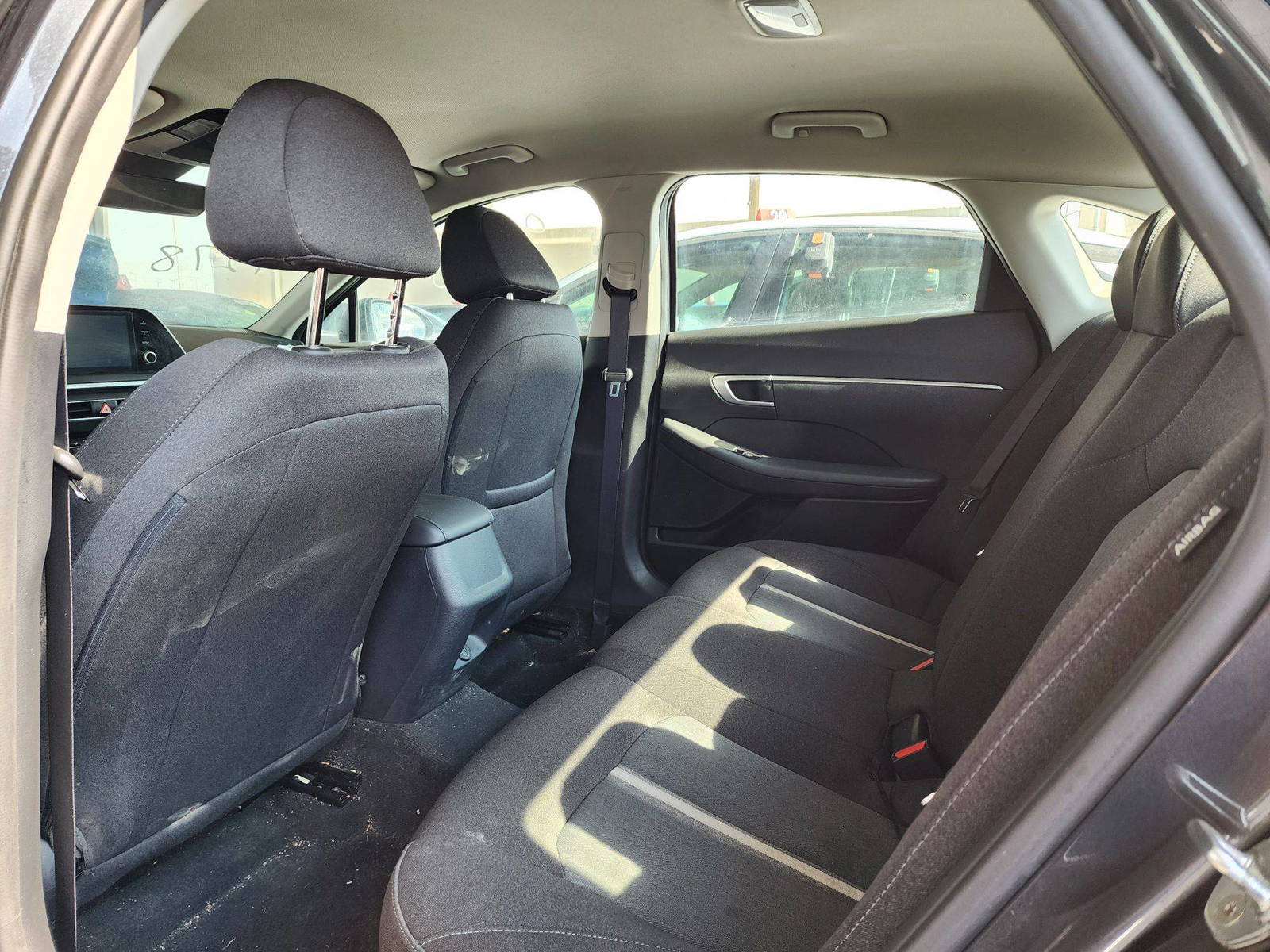 2021 HYUNDAI SONATA — 98498 KM — Lot 088162 — Souq - Marhaba Auctions Used Cars - Image 6