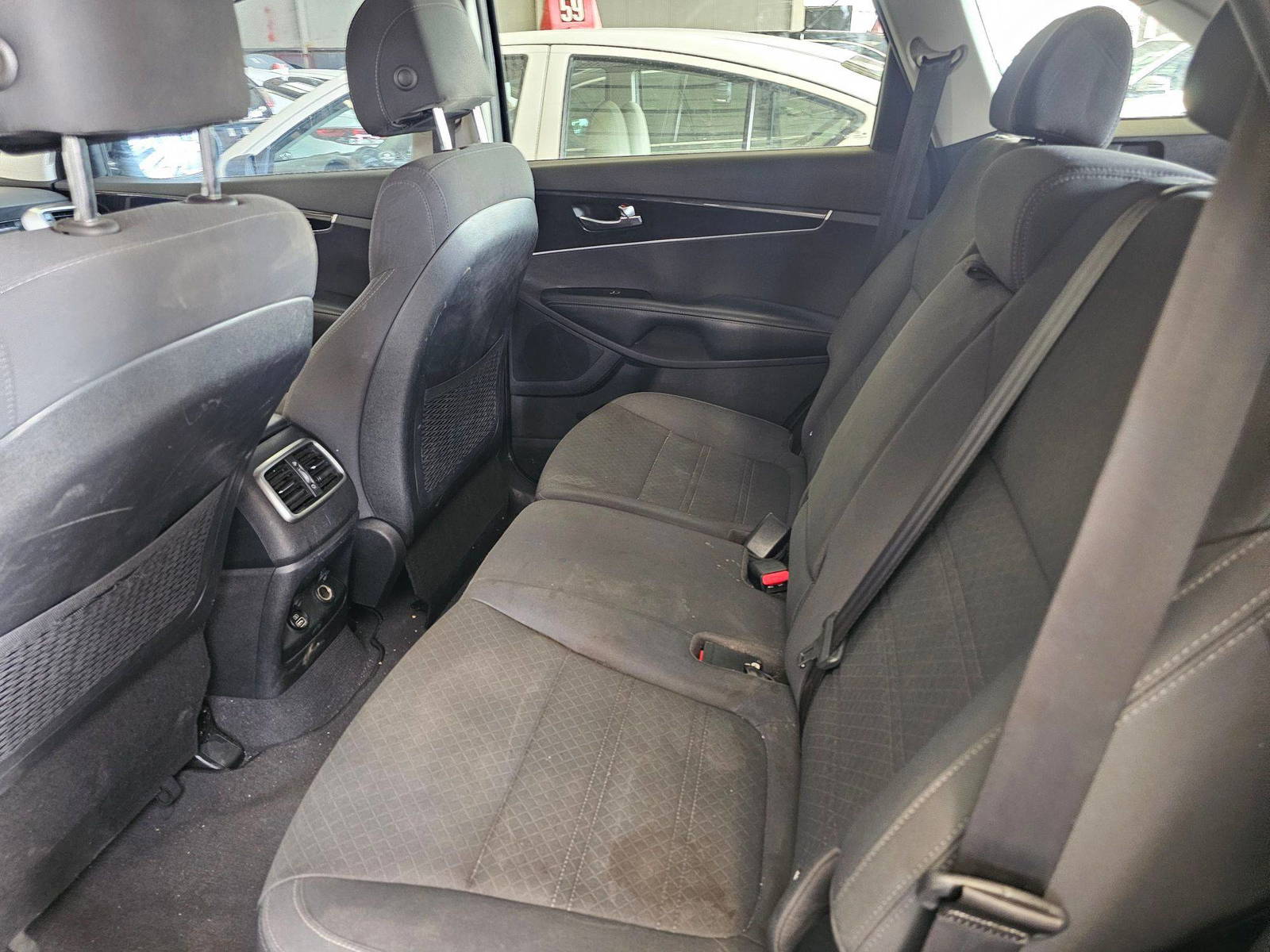 KIA SORENTO 2017 - Marhaba Auction Used Cars - Image 9