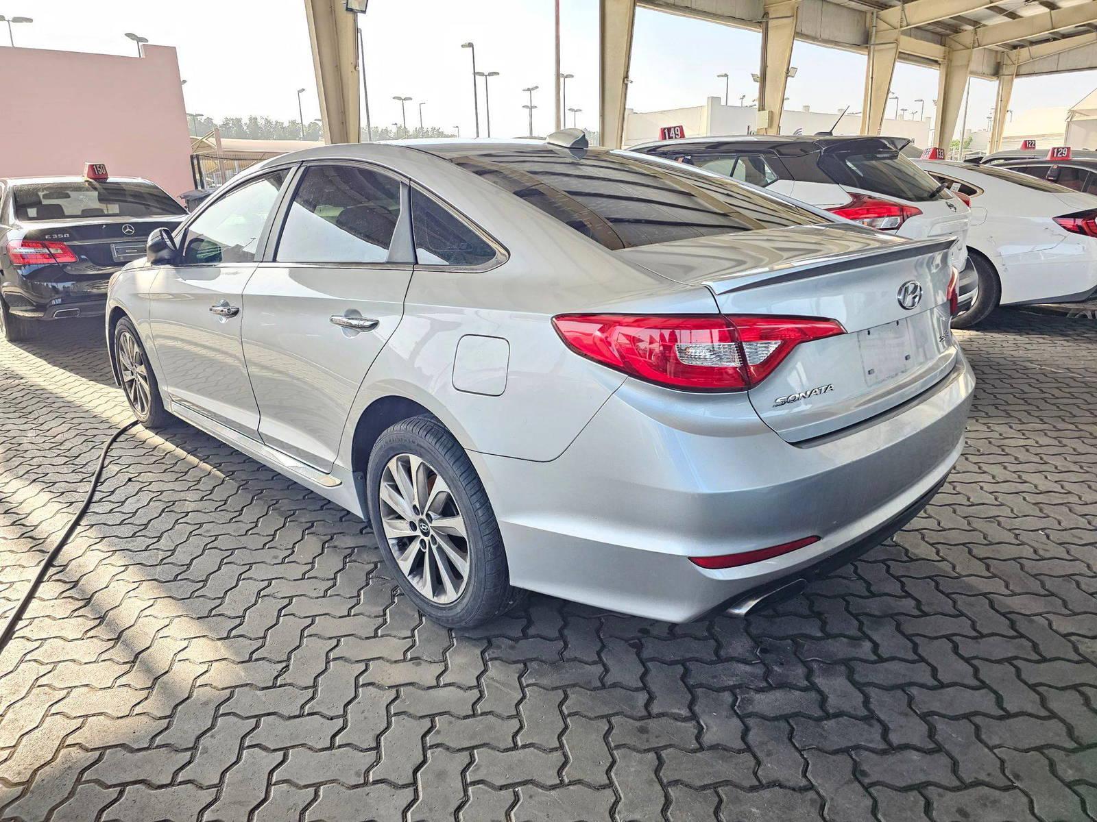 2016 HYUNDAI SONATA — 156565 Miles — Lot 43306788 — Souq - Marhaba Auctions Used Cars - Image 3