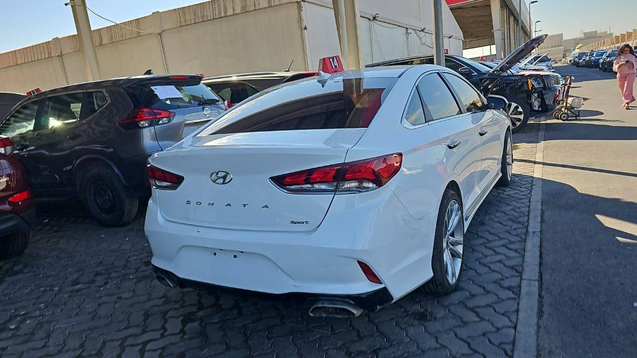2019 HYUNDAI SONATA — 155606 KM — Lot KH774707 — Souq - Marhaba Auctions Used Cars - Image 9