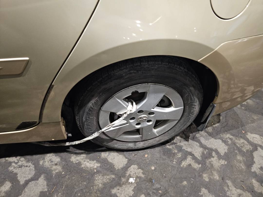 TOYOTA PRIUS 2010 - Marhaba Auction Used Cars - Image 6