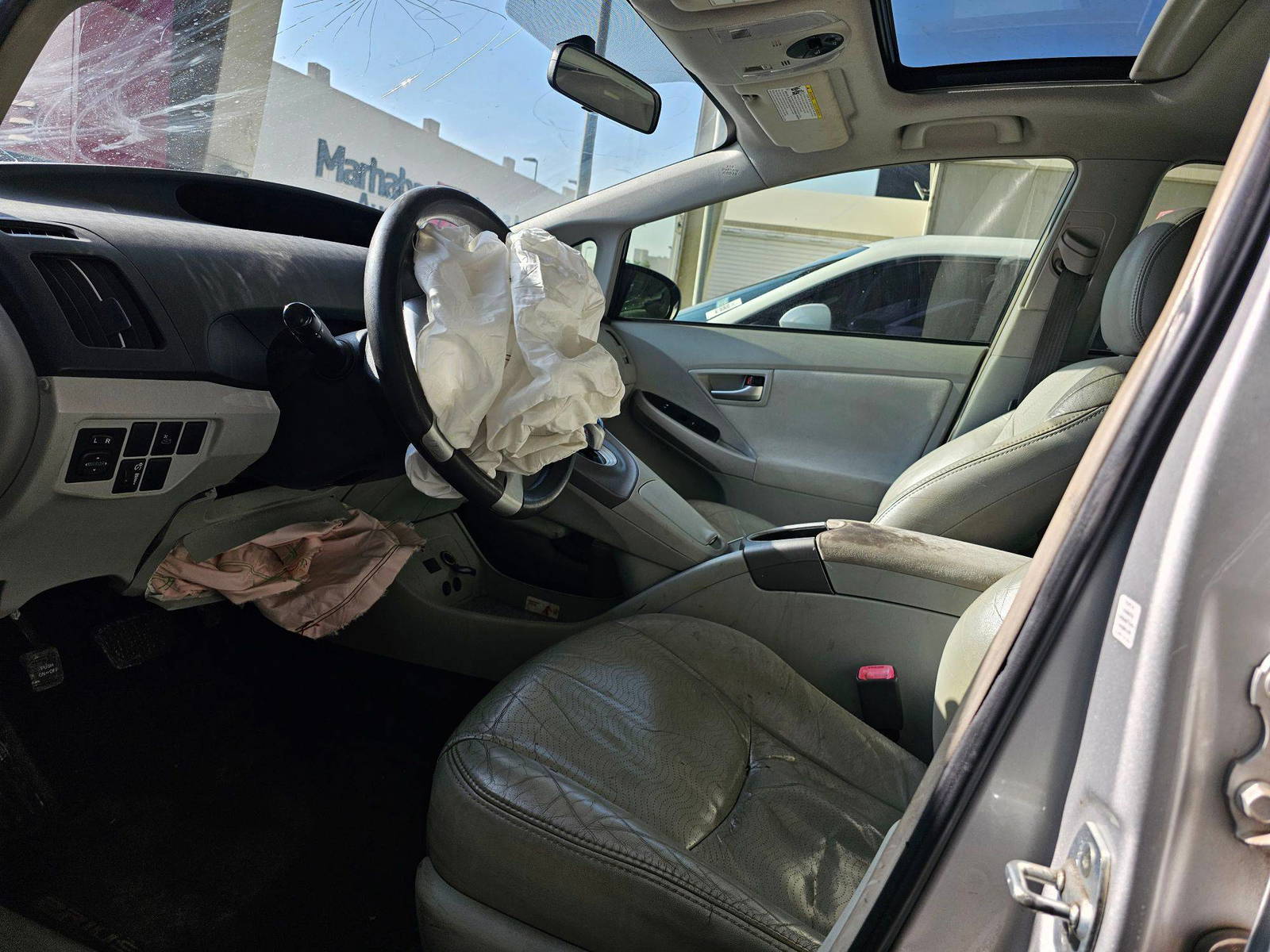 2013 TOYOTA PRIUS — 193643 Miles — Lot U7D5569851 — Souq - Marhaba Auctions Used Cars - Image 8