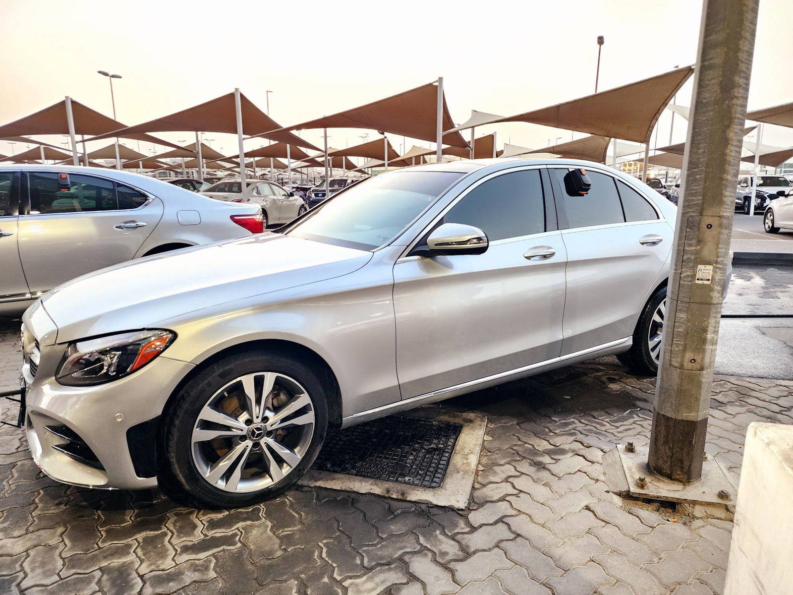 2018 MERCEDES BENZ C300 — 98365 KM — Lot JR327625 — Souq - Marhaba Auctions Used Cars - Image 5