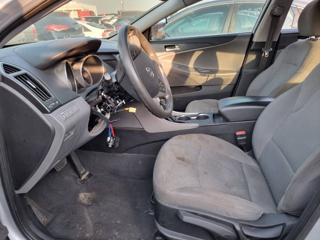 2011 HYUNDAI SONATA — 171369 Miles — Lot 125487 — Main - Marhaba Auctions Used Cars - Image 8