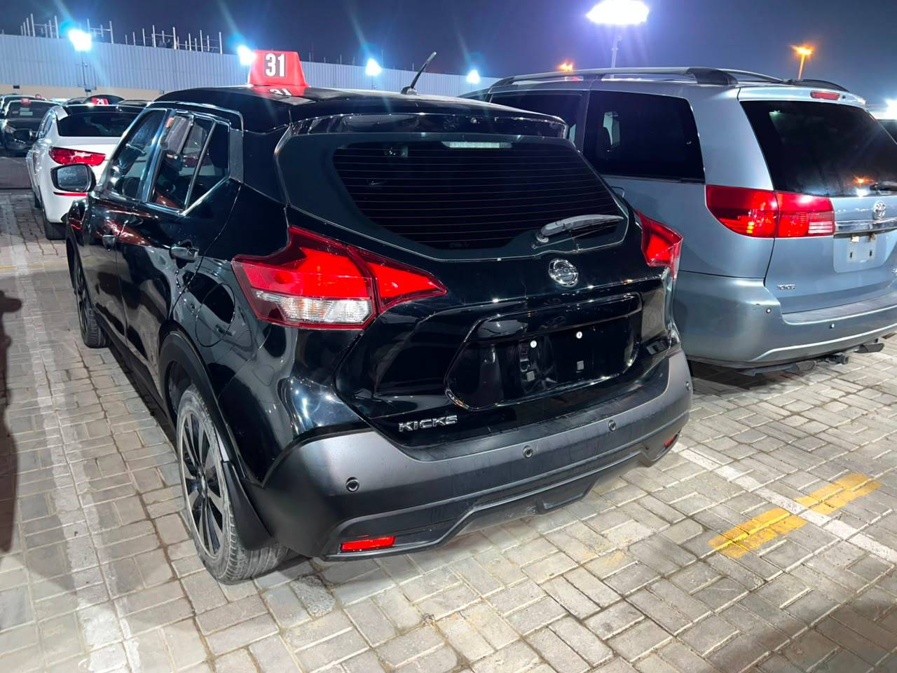 NISSAN KICKS 2020 view 2