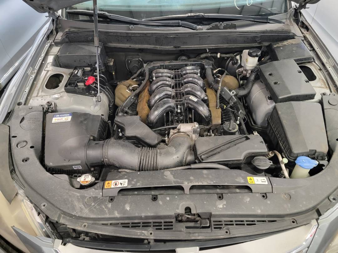 HYUNDAI GENESIS 2014 - Marhaba Auction Used Cars - Image 12