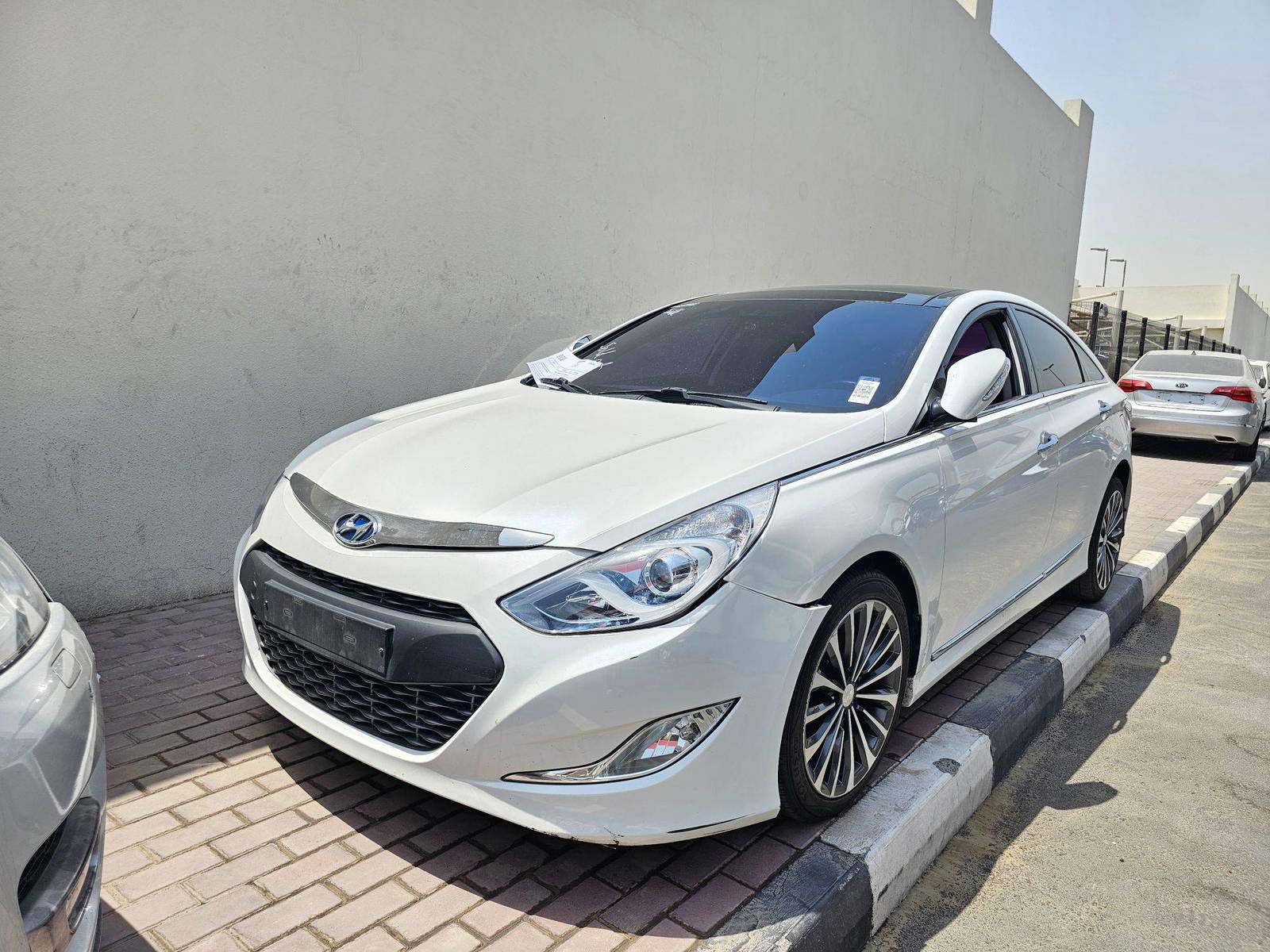 2012 HYUNDAI SONATA — 196618 KM — Lot 043040 — Main - Marhaba Auctions Used Cars - Image 5