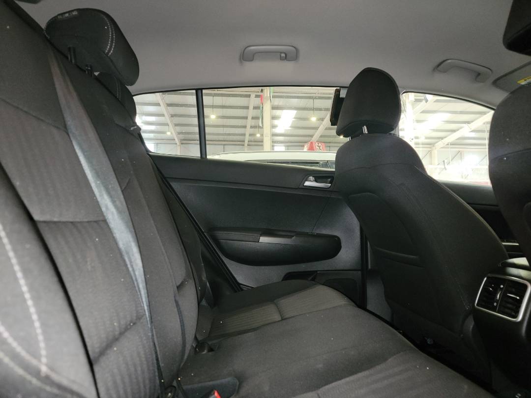 2021 KIA SPORTAGE — 45061 Miles — Lot 72127023 - Marhaba Auctions Used Cars - Image 5