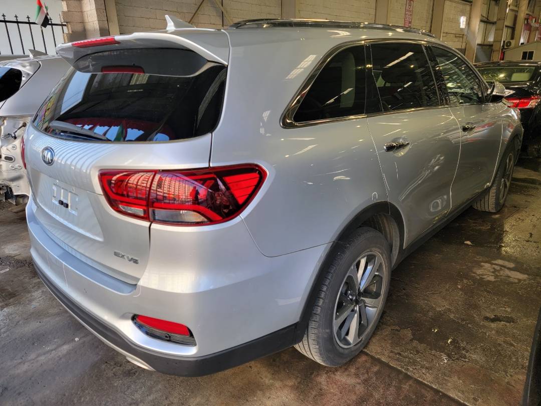 2019 KIA SORENTO — 47700 Miles — Lot 70176374 — Main - Marhaba Auctions Used Cars - Image 4