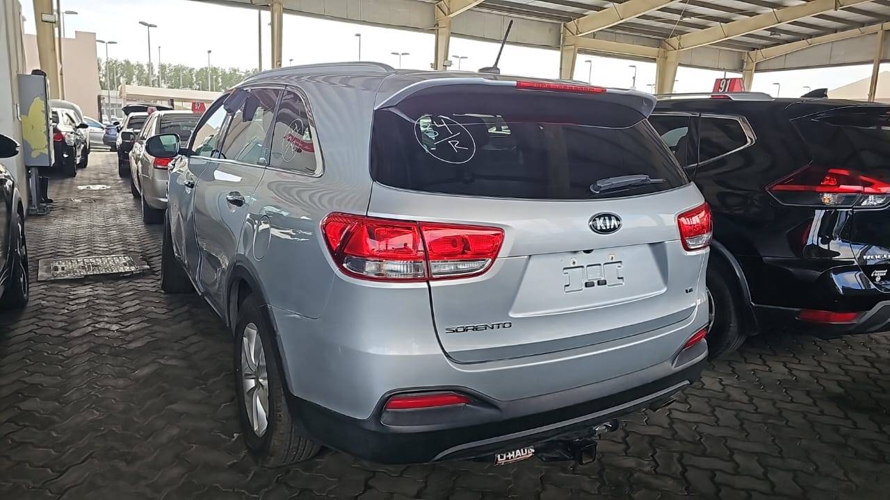 KIA SORENTO