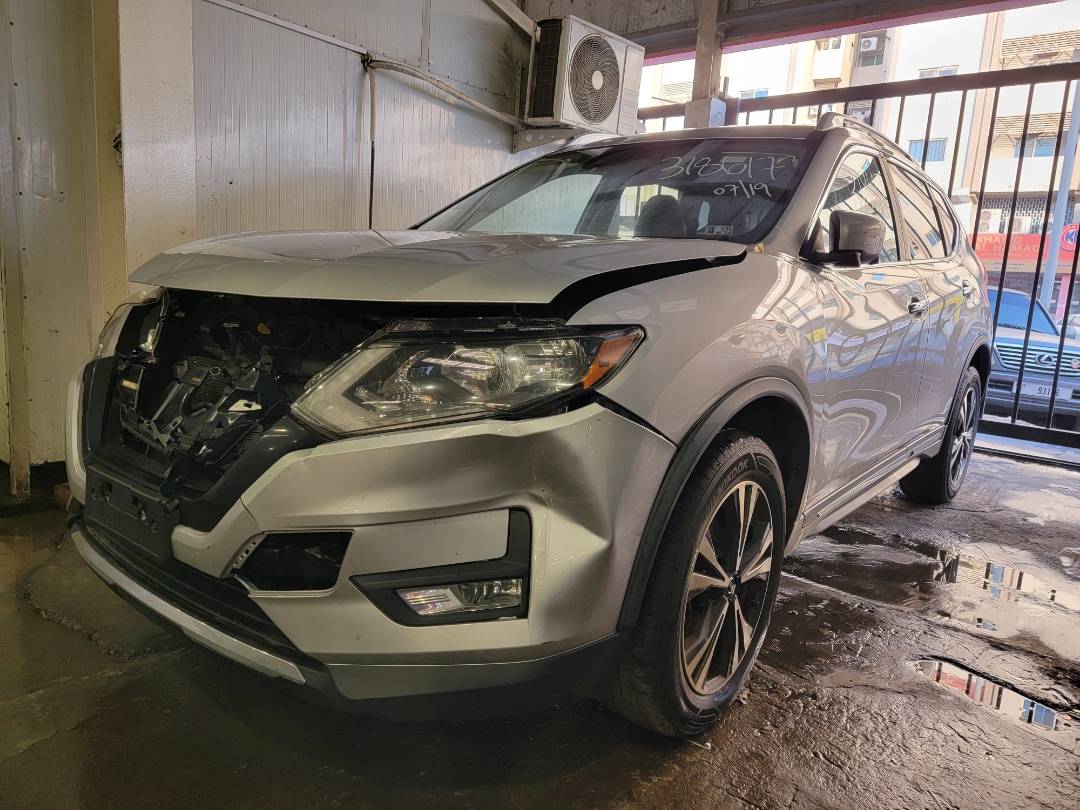 2018 NISSAN ROGUE — 129502 Miles — Lot 318617 — Souq - Marhaba Auctions Used Cars - Image 5