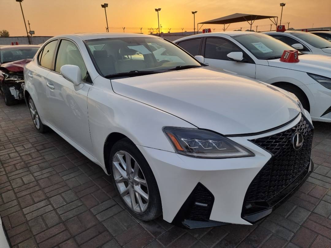 2012 LEXUS IS 250 — 229321 KM — Lot 125478 — Ind. 12 - Marhaba Auctions Used Cars - Image 3