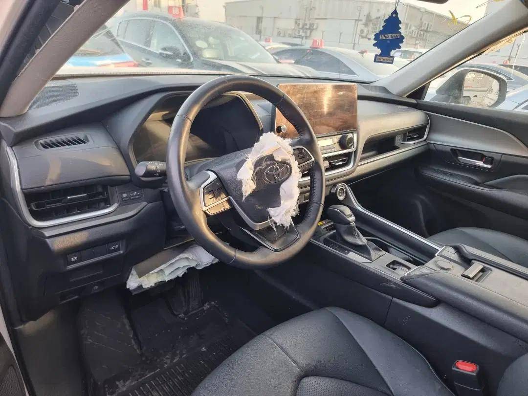 TOYOTA GRAND HIGHLANDER XLE 2024 - Marhaba Auction Used Cars - Image 9