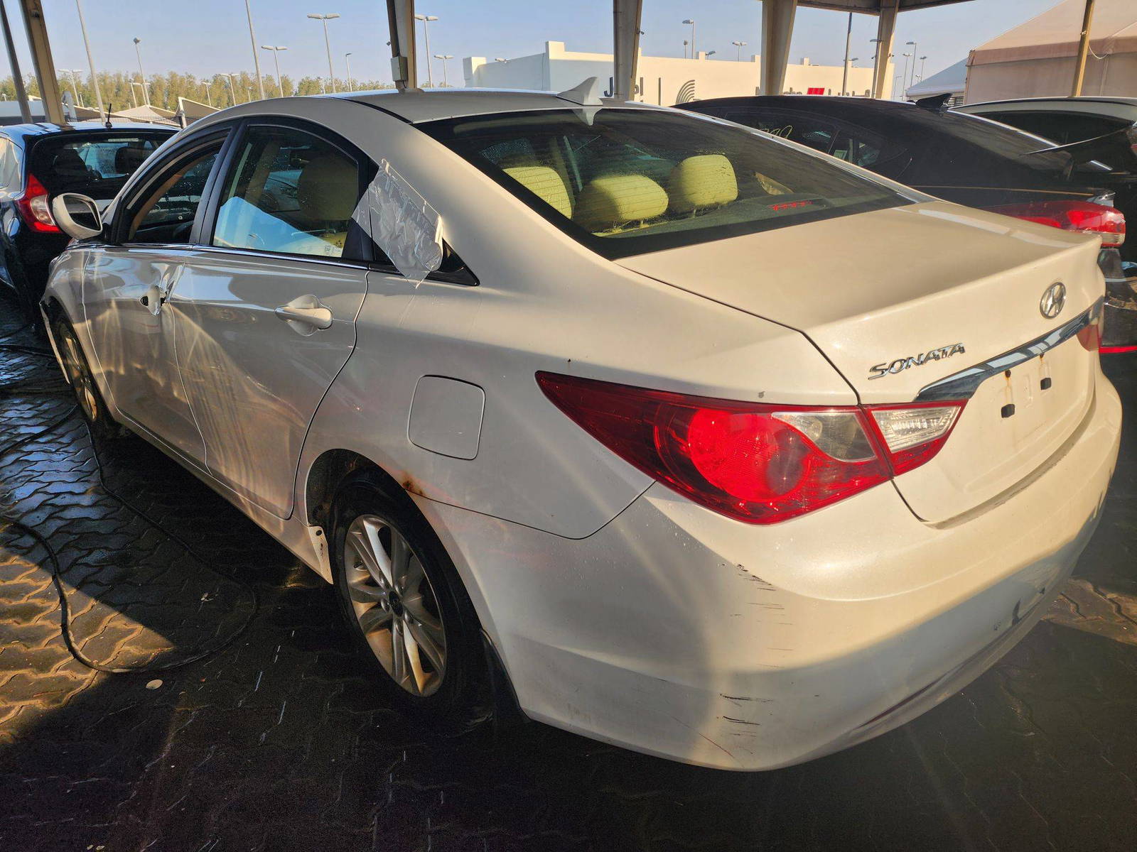 2011 HYUNDAI SONATA — 114076 Miles — Lot 48708834 — Souq - Marhaba Auctions Used Cars - Image 5