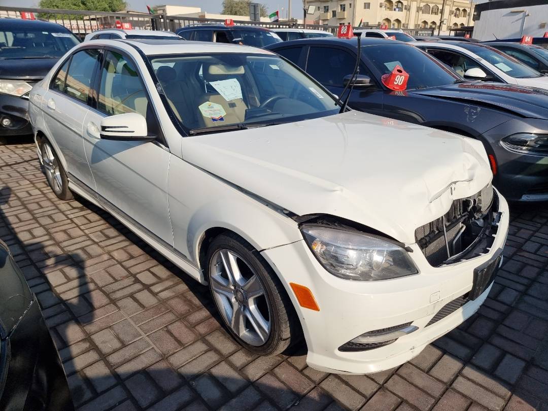 MERCEDES BENZ C300 2011 - Marhaba Auction Used Cars - Image 4