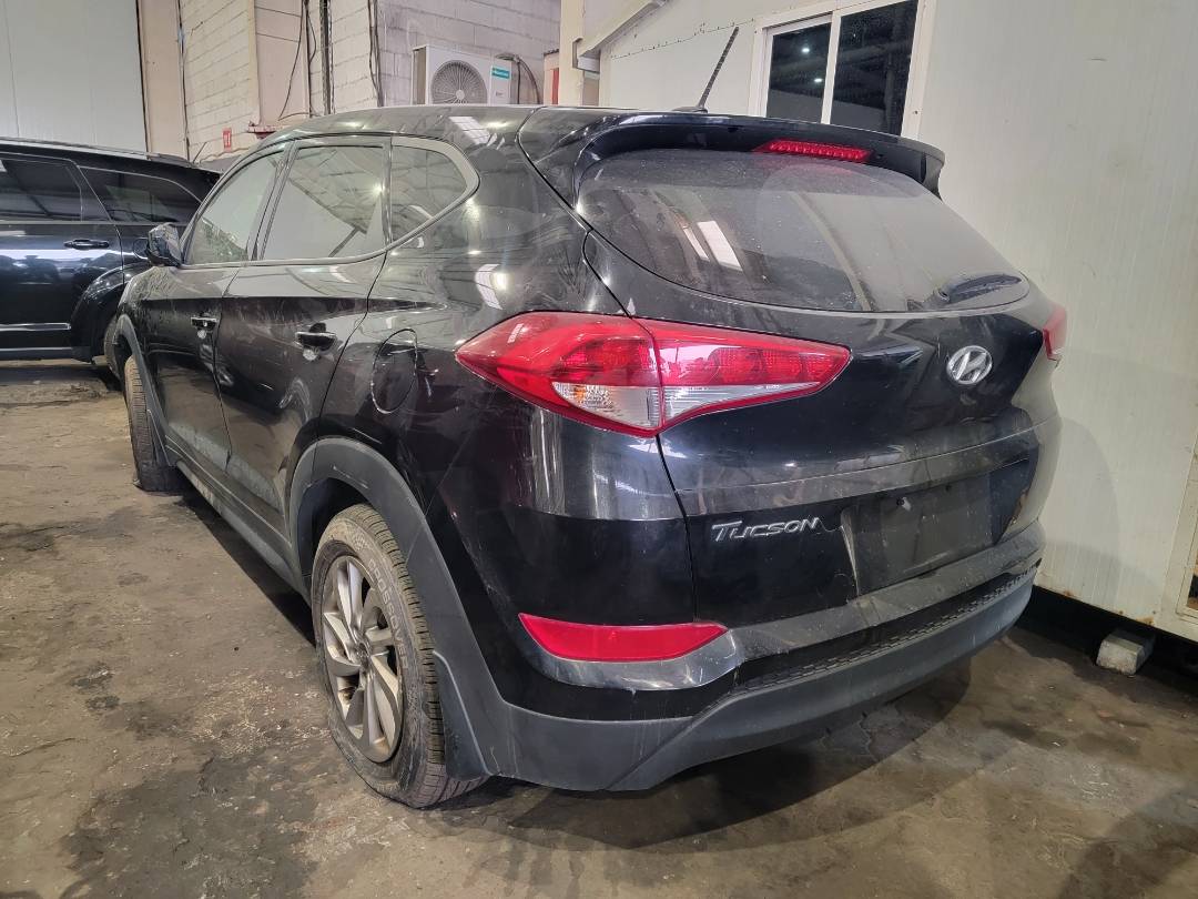 2017 HYUNDAI TUCSON — 163359 Miles — Lot 40HU539073 — Main - Marhaba Auctions Used Cars - Image 3