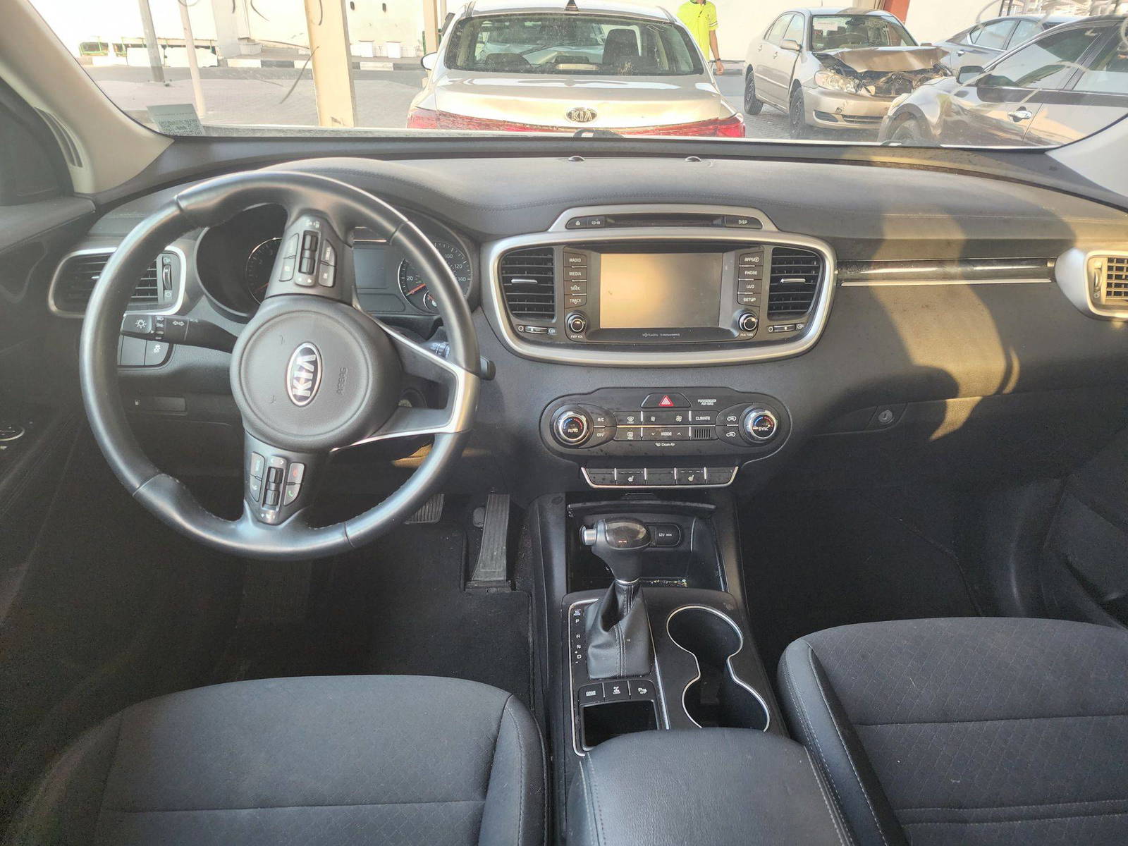 2018 KIA SORENTO — 140219 Miles — Lot 70891073 — Souq - Marhaba Auctions Used Cars - Image 7