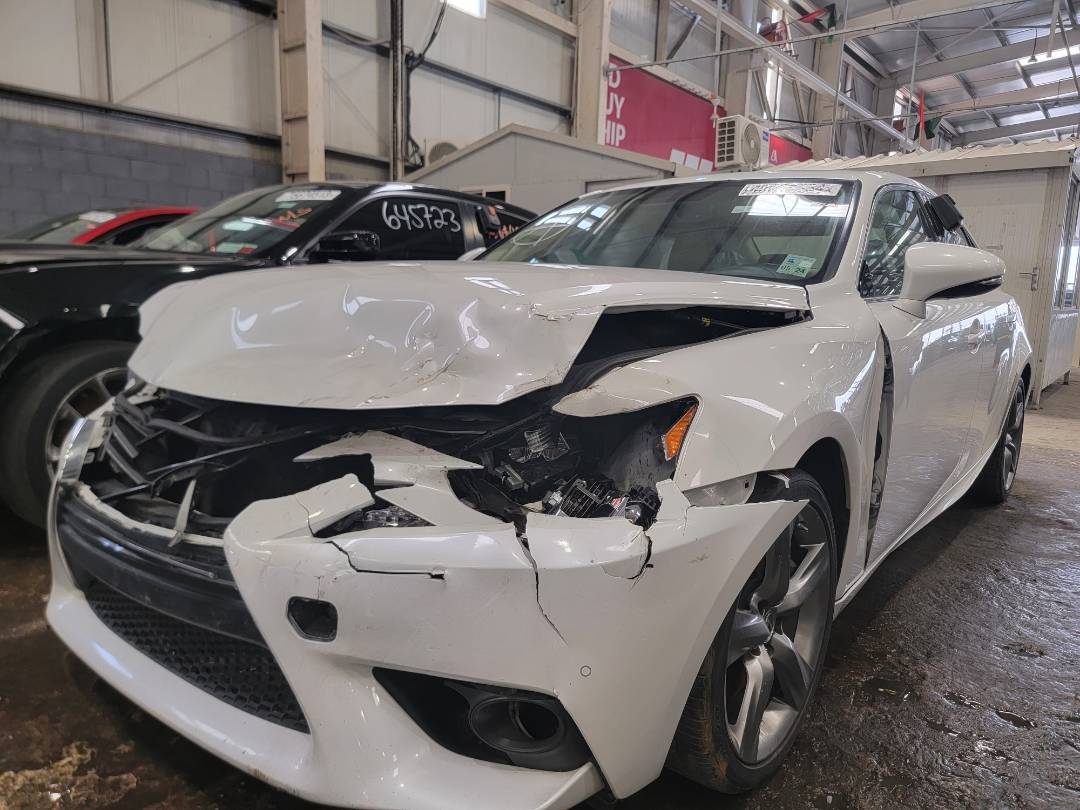 2015 LEXUS IS-350 — 133933 Miles — Lot 5015697 — Main - Marhaba Auctions Used Cars - Image 8