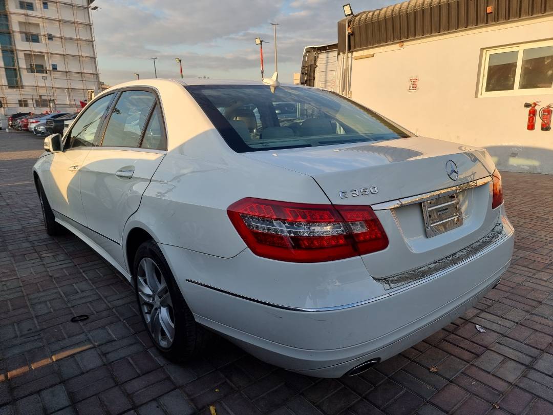 2011 MERCEDES BENZ E 350 — 197206 Miles — Lot 2154187 — Ind. 12 - Marhaba Auctions Used Cars - Image 4