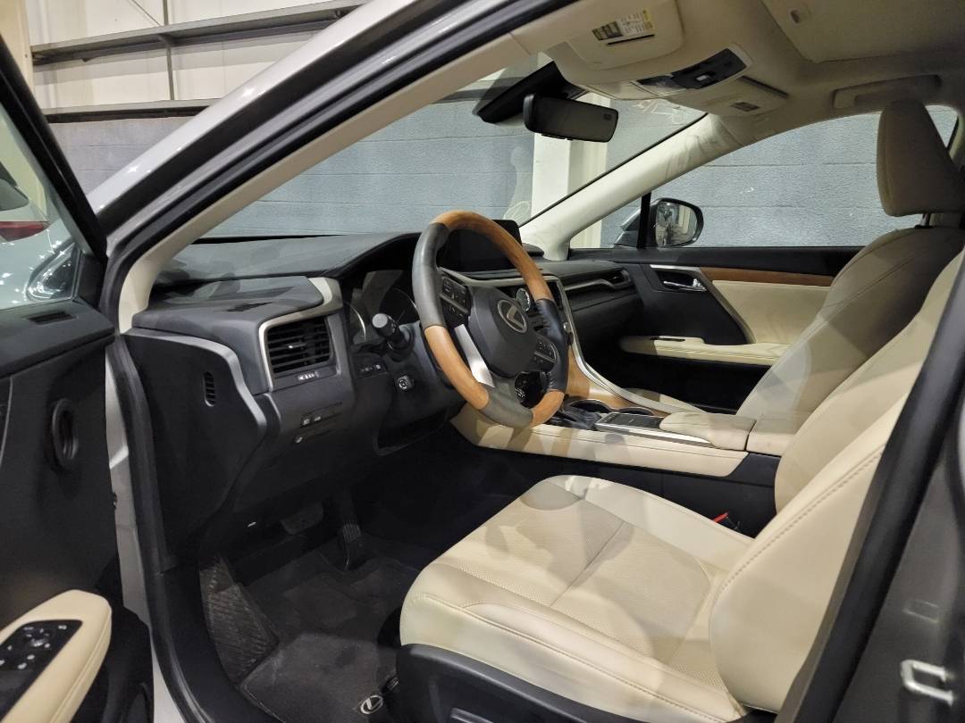 2022 LEXUS RX 350 — 21256 Miles — Lot 231464 — Souq - Marhaba Auctions Used Cars - Image 6