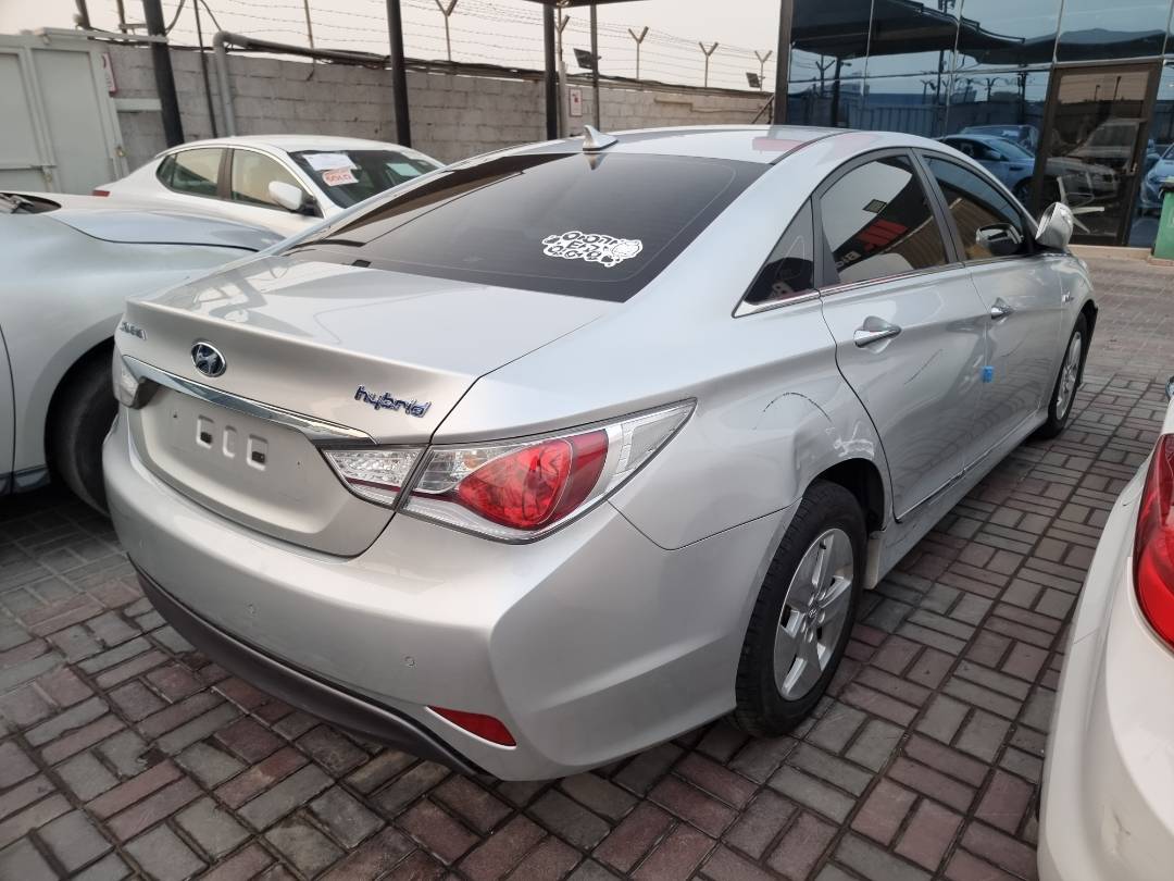 HYUNDAI SONATA 2013 - Marhaba Auction Used Cars - Image 4