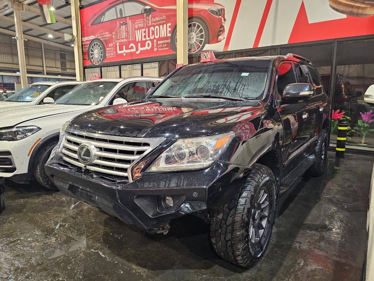 2009 LEXUS LX 570 — 180114 KM — Lot 094029016 — Main - Marhaba Auctions Used Cars - Image 3