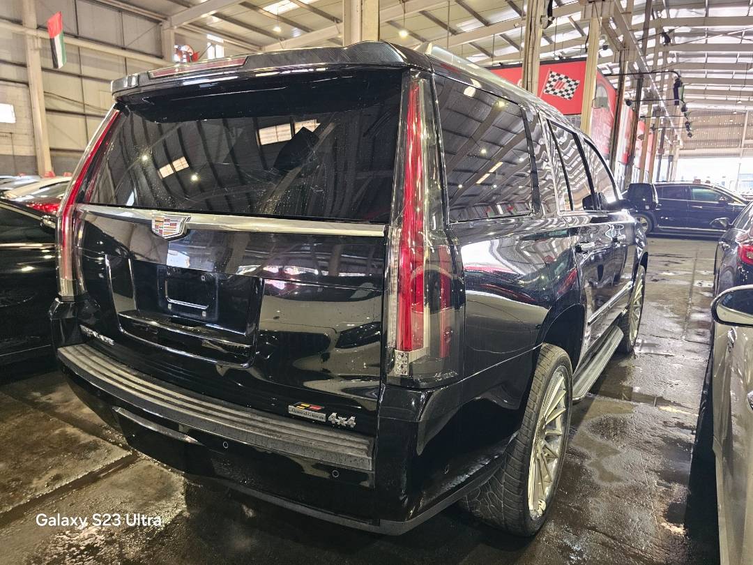 2017 CADILLAC ESCALADE — 125101 Miles — Lot J1HR201261 — Main - Marhaba Auctions Used Cars - Image 7