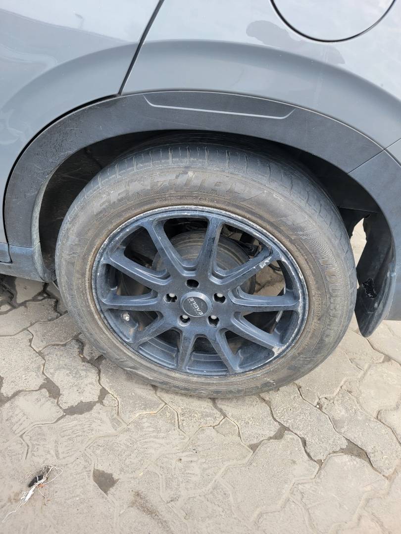 2020 HYUNDAI VENUE SEL — 76413 Miles — Lot 69420724 — Main - Marhaba Auctions Used Cars - Image 9