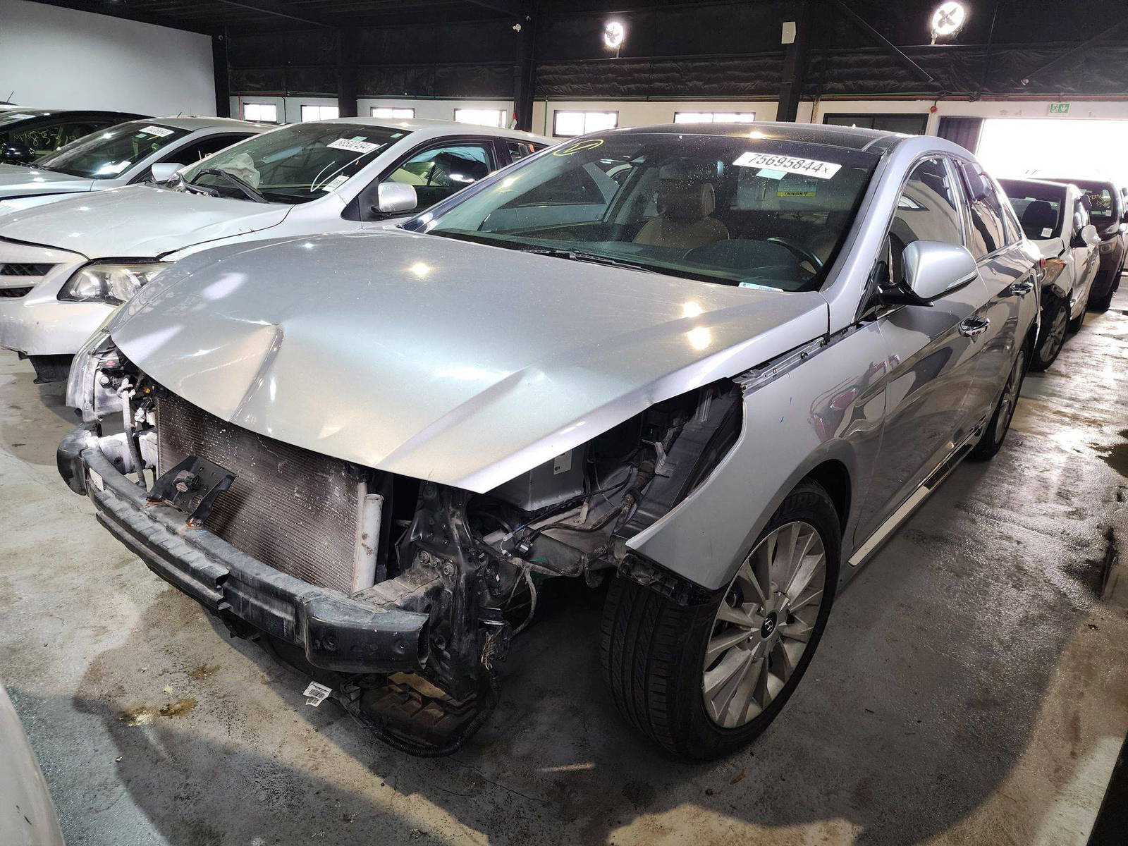 2015 HYUNDAI SONATA — 112644 Miles — Lot 34588 — Al Quoz - Marhaba Auctions Used Cars - Image 6