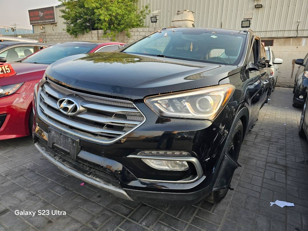 2017 HYUNDAI SANTA FE — 203240 KM — Lot 12313754X — Main - Marhaba Auctions Used Cars - Image 3