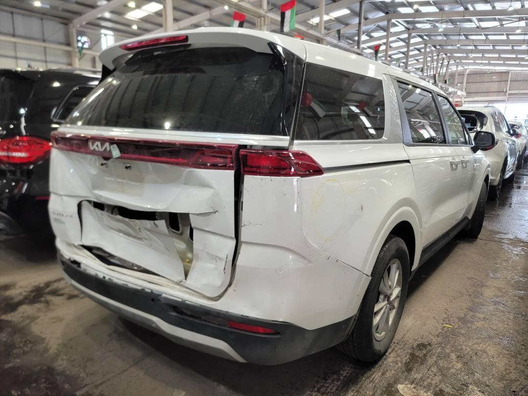2024 KIA CARNIVAL LX — 82664 KM — Lot 12143292 — Al Surrah - Marhaba Auctions Used Cars - Image 4