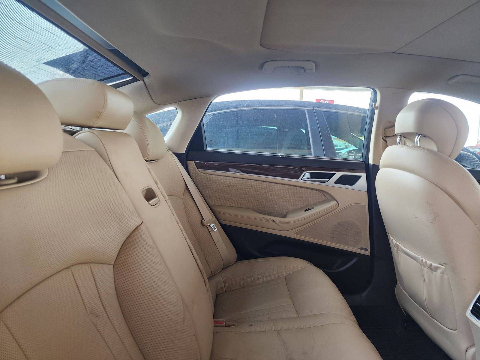 2016 HYUNDAI GENESIS — 79211 Miles — Lot 78397603 — Souq - Marhaba Auctions Used Cars - Image 8