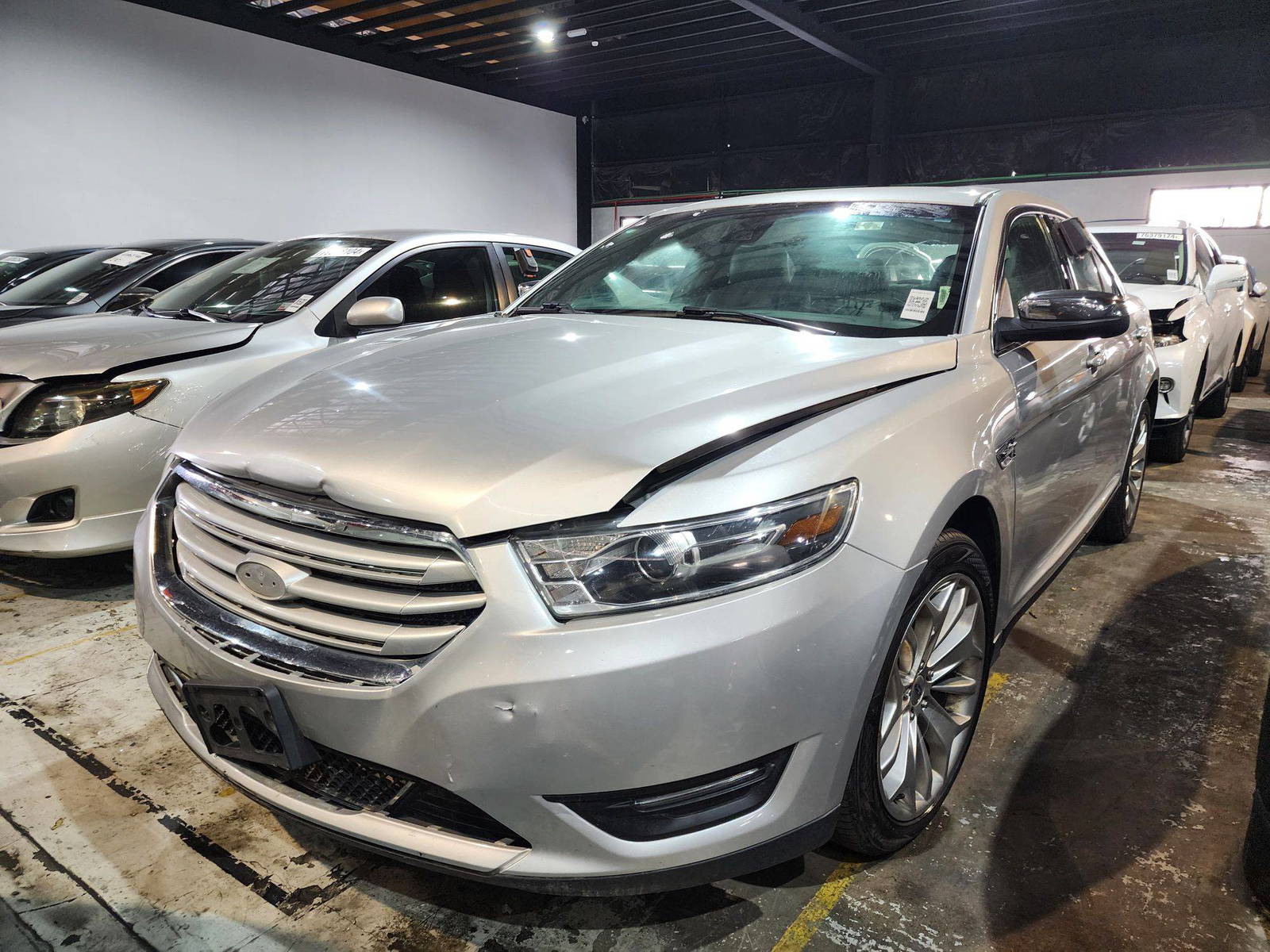 2019 FORD TAURUS — 155091 Miles — Lot 215487 — Al Quoz - Marhaba Auctions Used Cars - Image 5