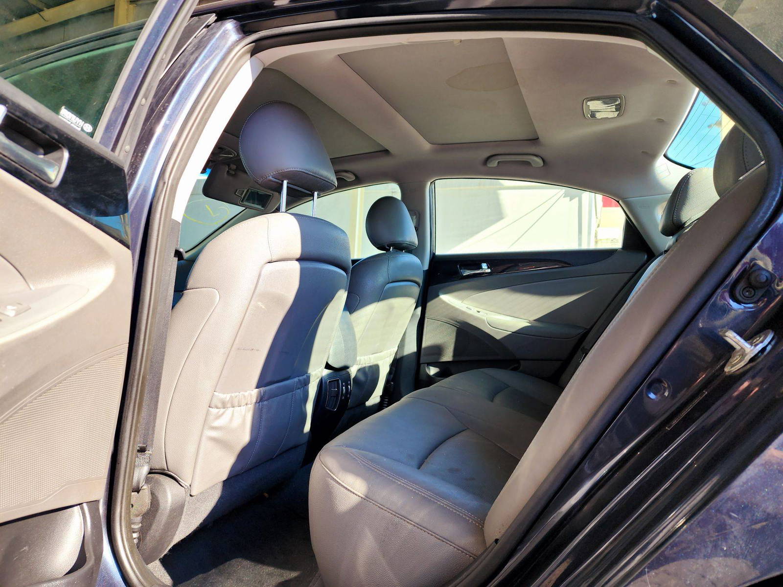 2013 HYUNDAI SONATA — 185848 Miles — Lot 70963324 — Souq - Marhaba Auctions Used Cars - Image 6