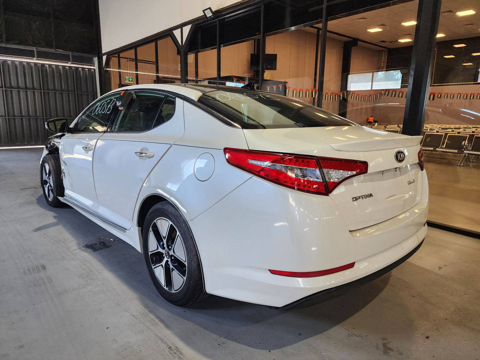2013 KIA OPTIMA — 202944 Miles — Lot 60573 — Al Quoz - Marhaba Auctions Used Cars - Image 4