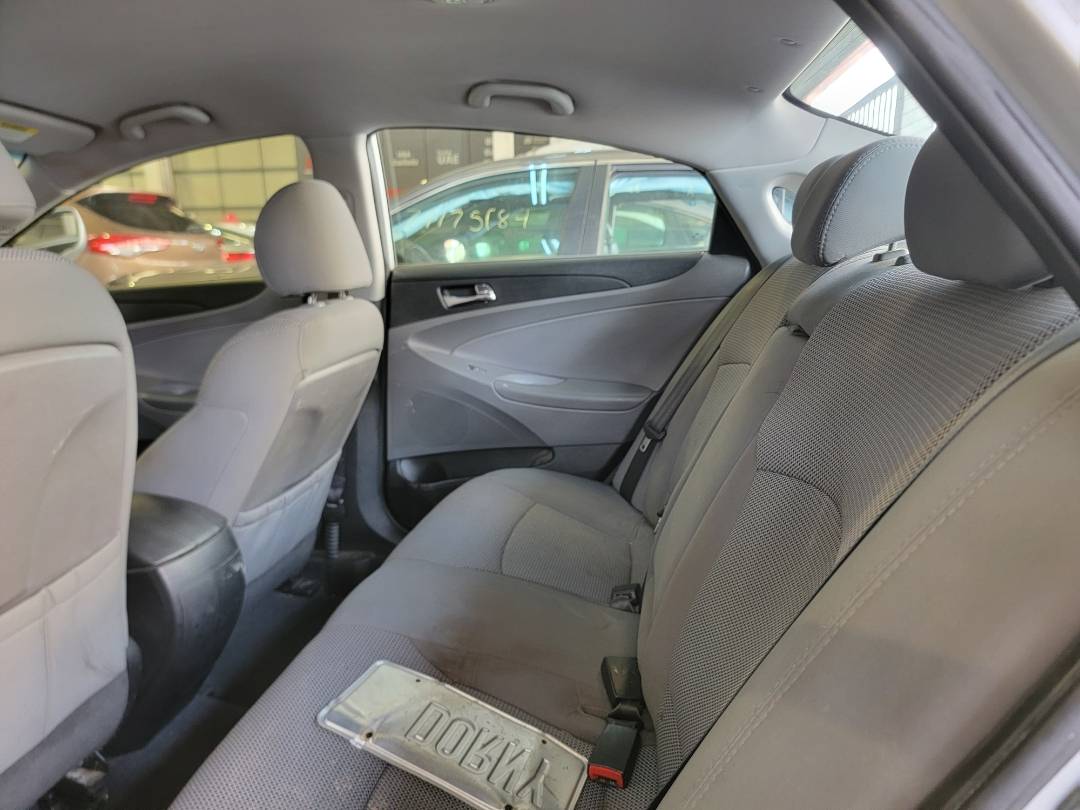 2011 HYUNDAI SONATA — 136980 Miles — Lot 40775619 — Main - Marhaba Auctions Used Cars - Image 7