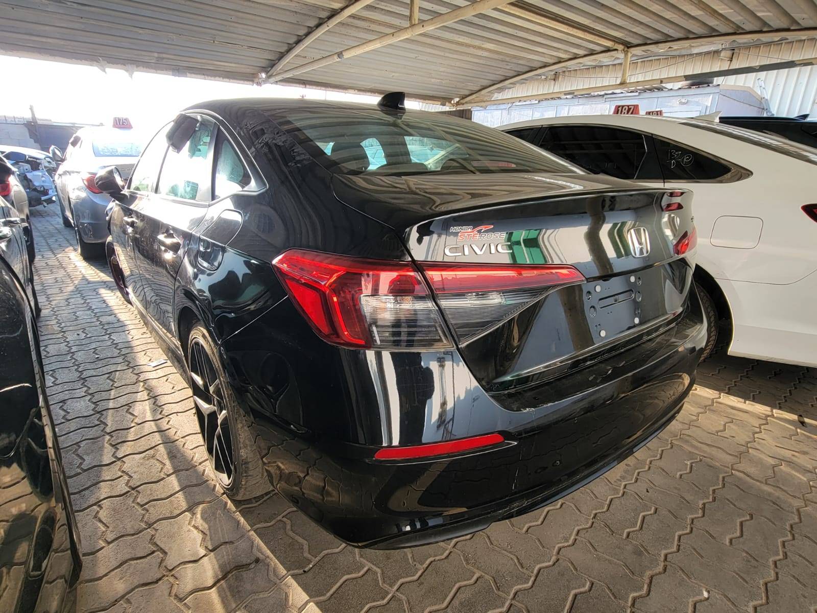 2022 HONDA CIVIC — sold — 98181 KM — Lot 98,181 — Main - Marhaba Auctions Used Cars - Image 2