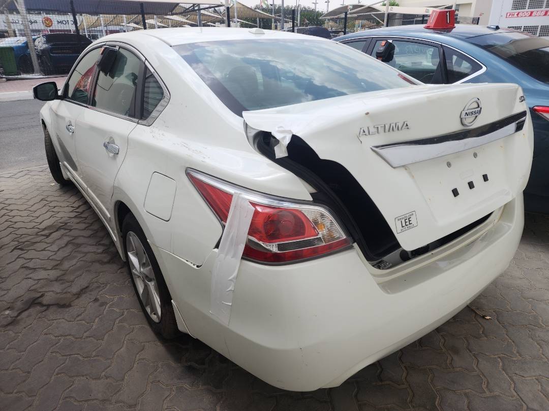 2015 NISSAN ALTIMA — 160603 Miles — Lot 77680583 - Marhaba Auctions Used Cars - Image 9