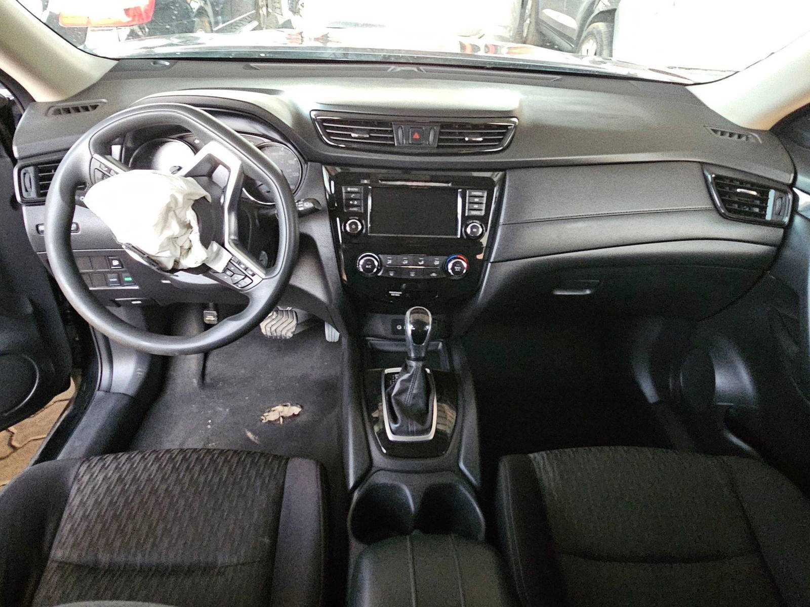 NISSAN ROGUE 2018 - Marhaba Auction Used Cars - Image 7