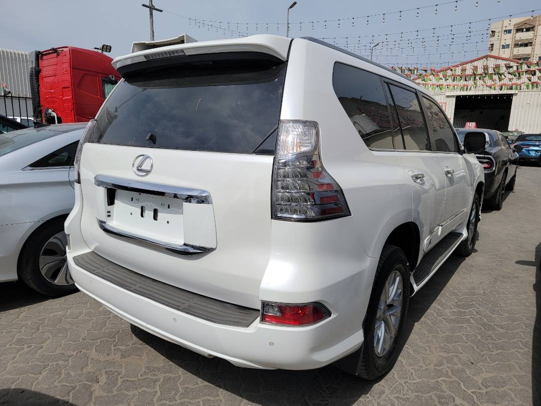 2016 LEXUS GX 460 — 188305 Miles — Lot 137489 — Main - Marhaba Auctions Used Cars - Image 4
