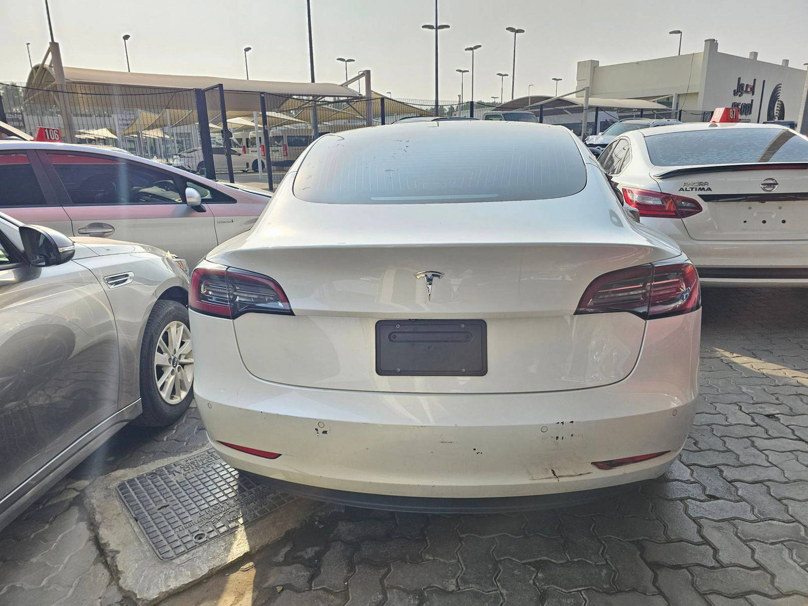 TESLA MODEL 3 2019 - Marhaba Auction Used Cars - Image 3