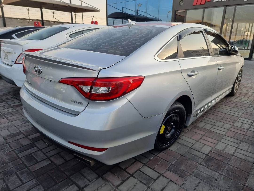 2015 HYUNDAI SONATA — 167388 Miles — Lot 21054178 — Ind. 12 - Marhaba Auctions Used Cars - Image 4