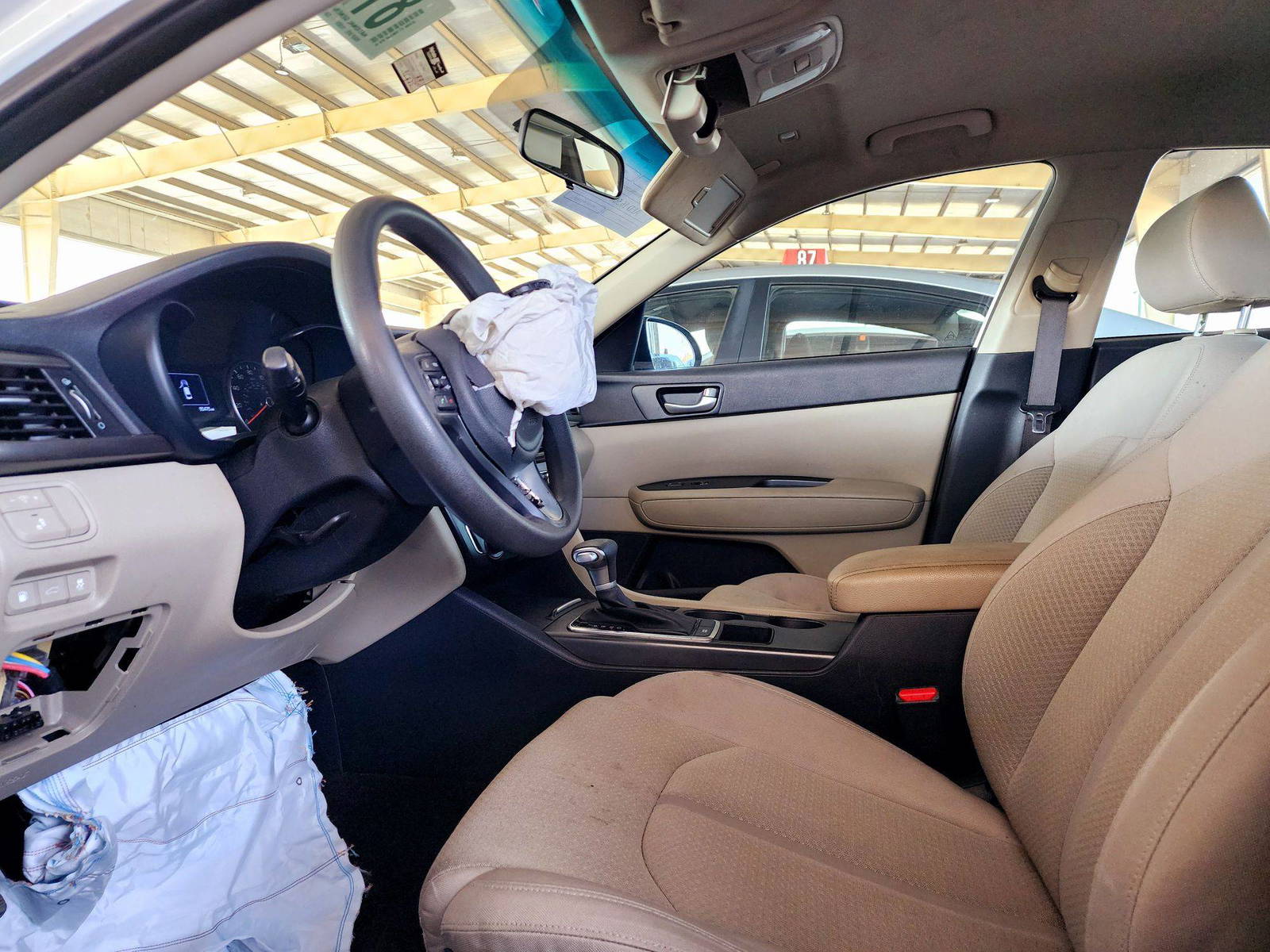 2018 KIA OPTIMA — 95475 Miles — Lot 2J5216145 — Souq - Marhaba Auctions Used Cars - Image 8