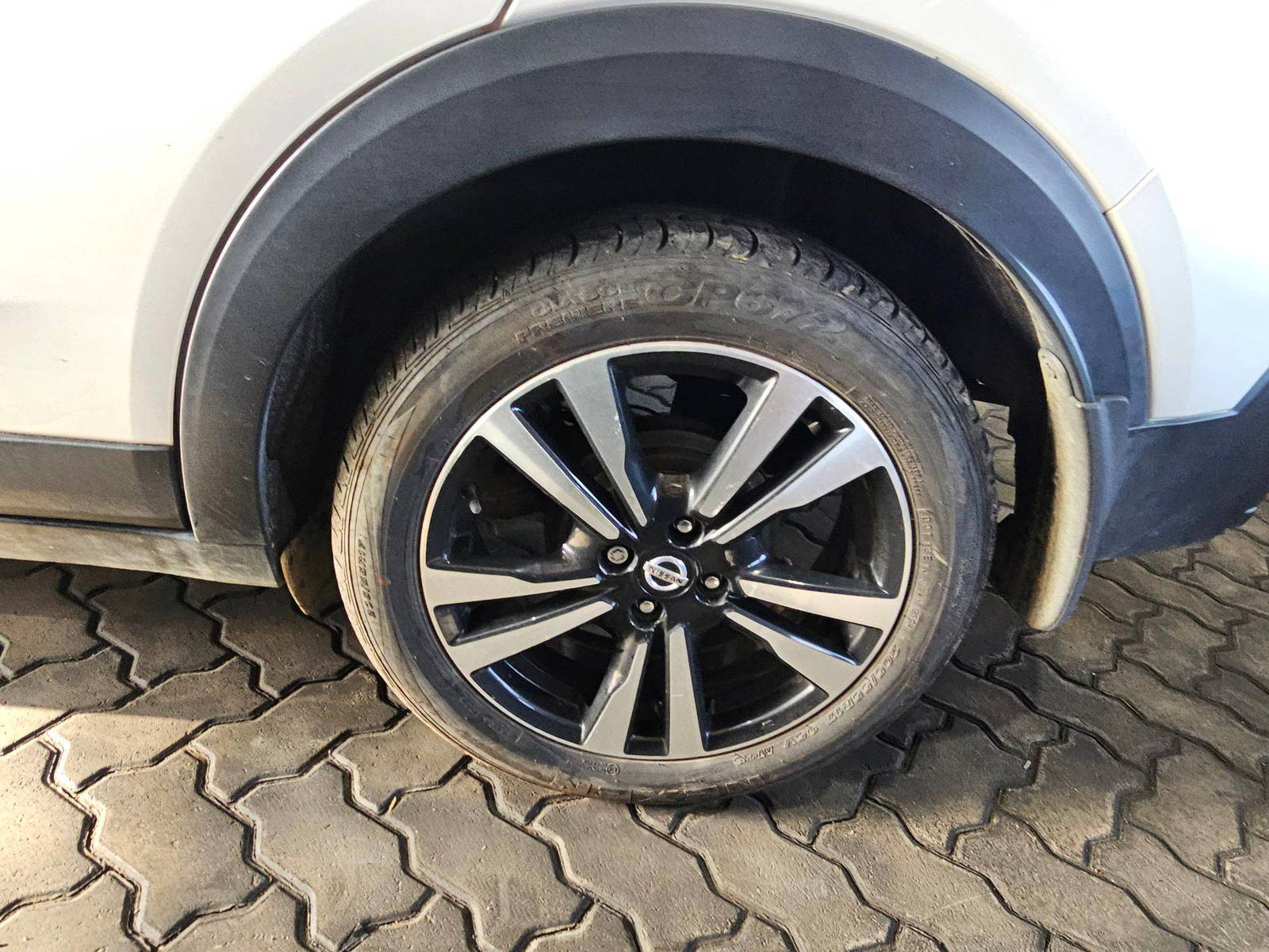 2019 NISSAN KICKS — 94884 Miles — Lot 86304585 — Main - Marhaba Auctions Used Cars - Image 10