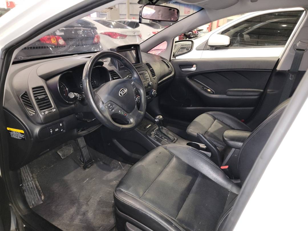2013 KIA K3 — 323431 KM — Lot BDA132384 — Main - Marhaba Auctions Used Cars - Image 8