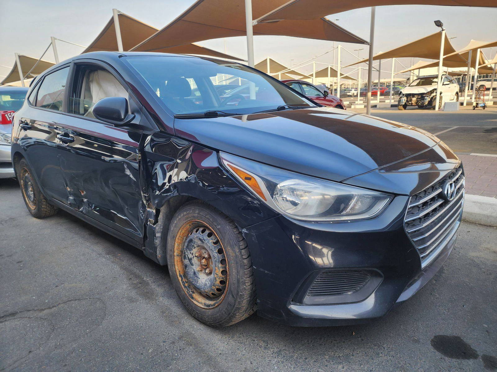 2019 HYUNDAI ACCENT — 91660 KM — Lot 049744 — Souq - Marhaba Auctions Used Cars - Image 4