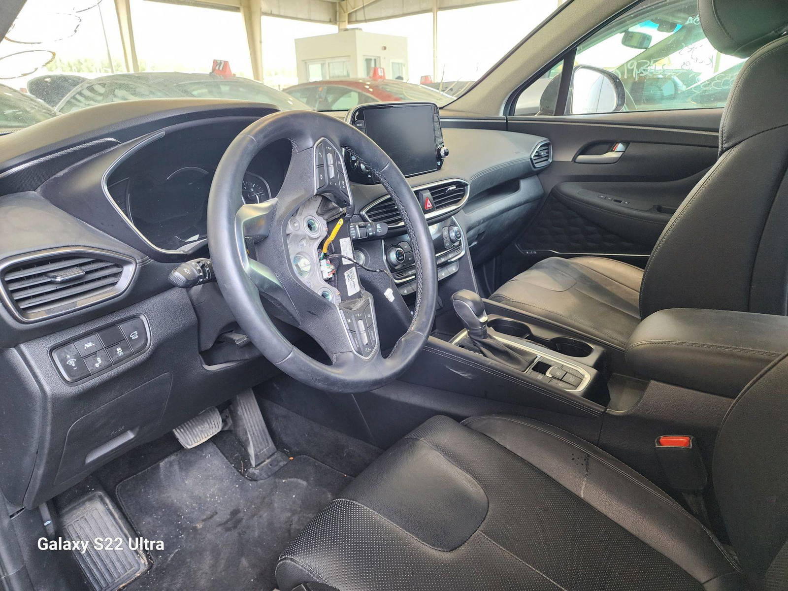 2020 HYUNDAI SANTA FE — 31248 Miles — Lot H218823 - Marhaba Auctions Used Cars - Image 5