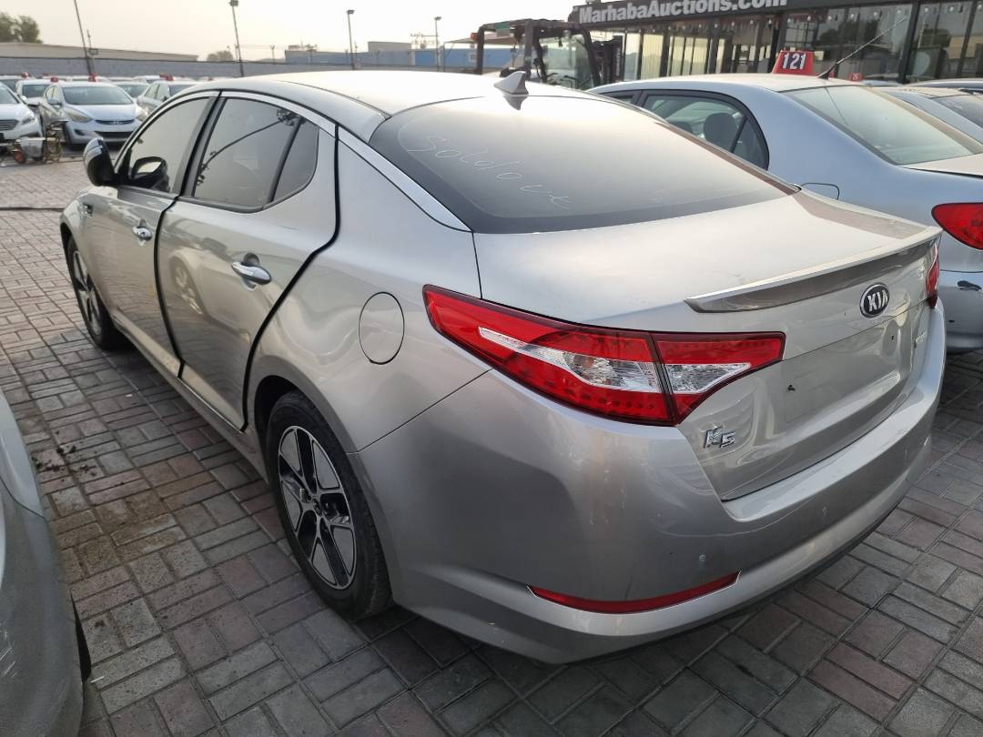 2013 KIA K5 — 148442 KM — Lot 124587 — Ind. 12 - Marhaba Auctions Used Cars - Image 4